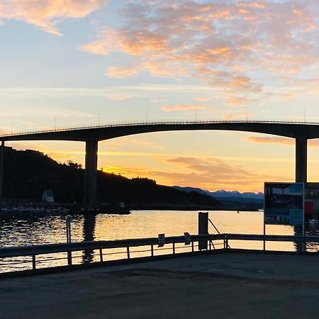 Apartments At The Sentrum Kristiansund Exterior photo